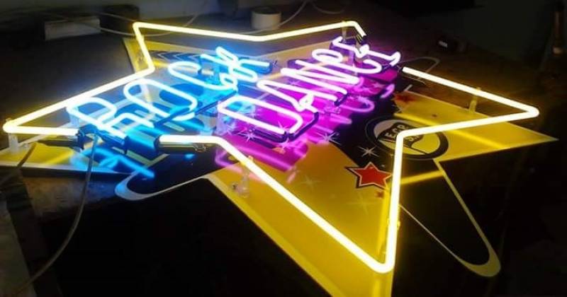 Quanto Custa Letreiro de Neon Candeias do Jamari - Letreiros com Neon